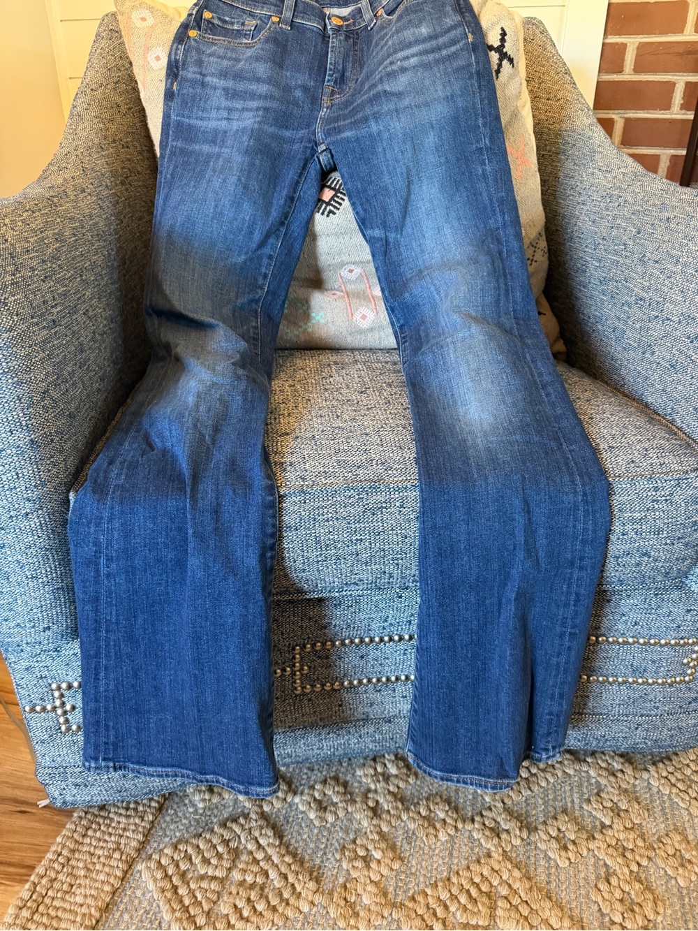 7 for All Mankind Jeans Boot Cut - Picture 4 of 6